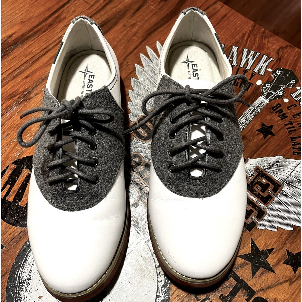 Eastland Saddle shoes 7.5 with active memory foam